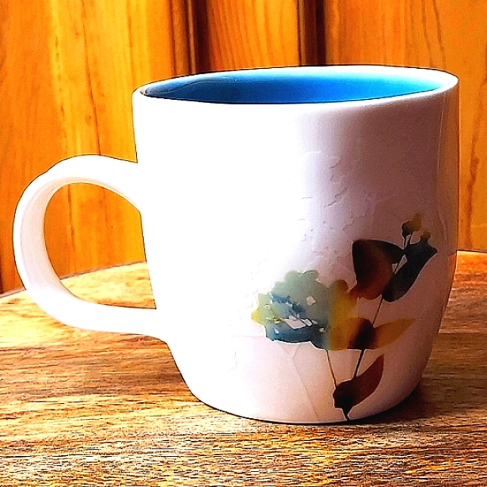 STARBUCKS 2009 New Bone China Mug